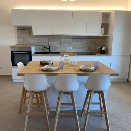 Con Terrazza Panoramica. Apartman Villasimius